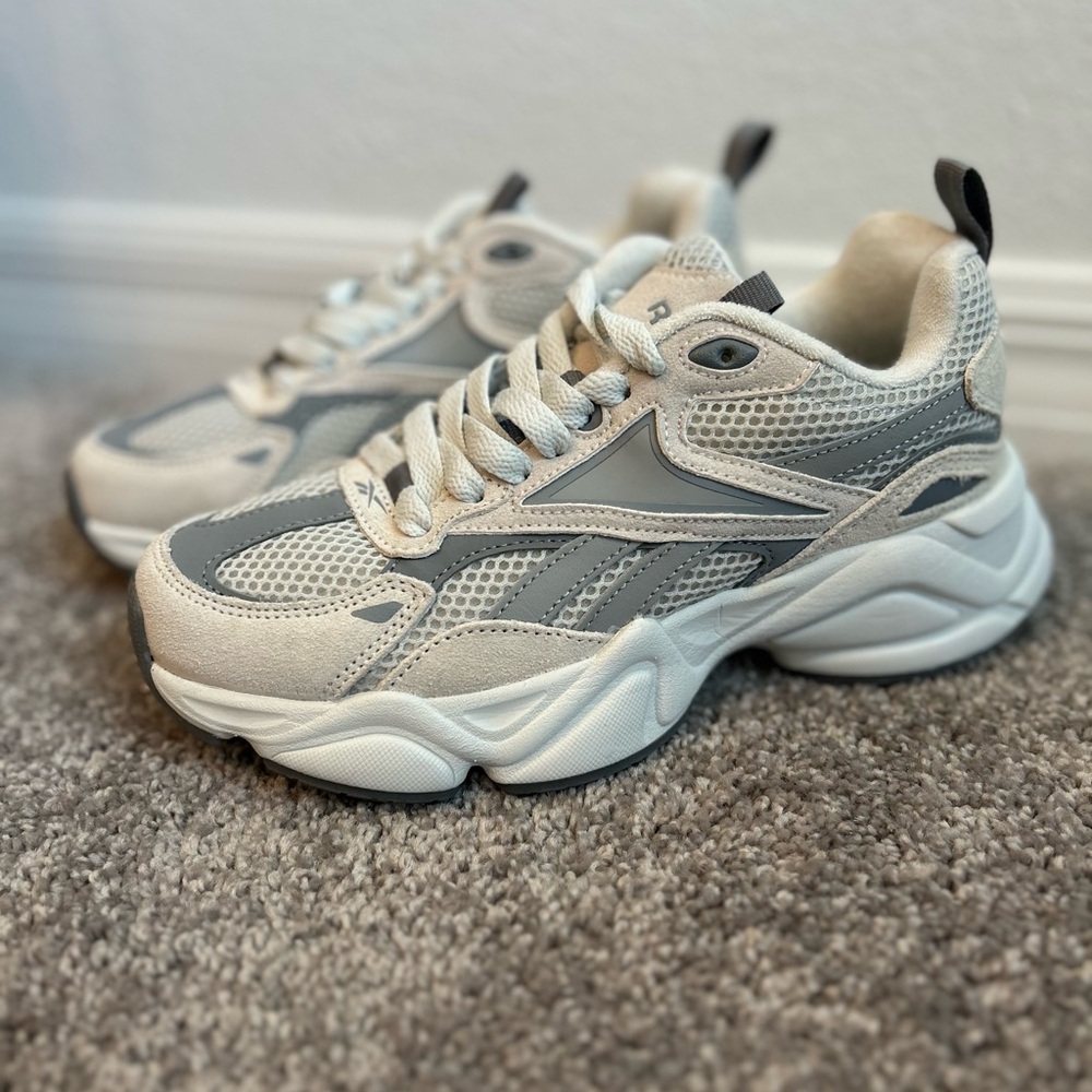 Reebok Royal Charge Y2K